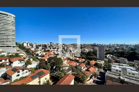 Vista  de apartamento à venda com 4 quartos, 214m² em Santa Lúcia, Belo Horizonte
