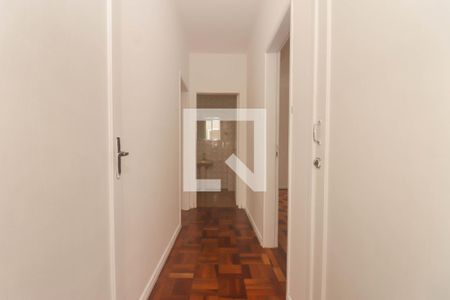 Corredor de apartamento à venda com 2 quartos, 103m² em Rio Branco, Porto Alegre