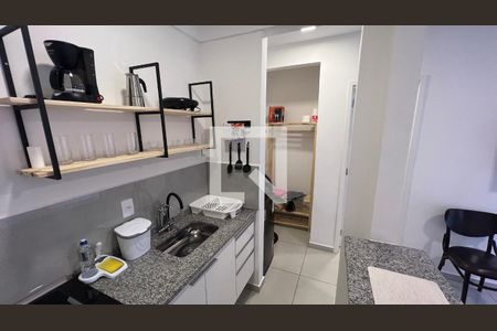 Cozinha de kitnet/studio para alugar com 1 quarto, 25m² em Perdizes, São Paulo