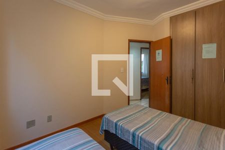 Quarto 1 de apartamento à venda com 3 quartos, 90m² em Fernão Dias, Belo Horizonte