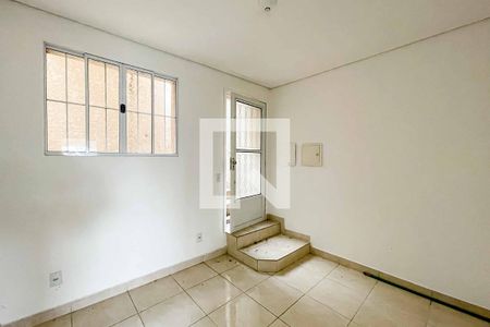 Sala de casa para alugar com 2 quartos, 50m² em Vila Baruel, São Paulo