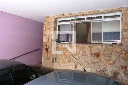 Casa para alugar com 100m², 2 quartos e 2 vagas Casa para alugar com 100m², 2 quartos e 2 vagasGaragem