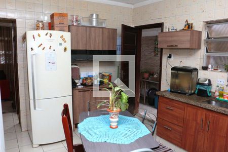 Casa para alugar com 100m², 2 quartos e 2 vagas Casa para alugar com 100m², 2 quartos e 2 vagasCozinha