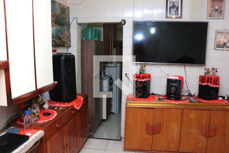 Casa para alugar com 100m², 2 quartos e 2 vagas Casa para alugar com 100m², 2 quartos e 2 vagasCopa