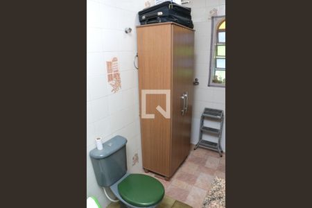 Casa para alugar com 100m², 2 quartos e 2 vagas Casa para alugar com 100m², 2 quartos e 2 vagasBanheiro 1