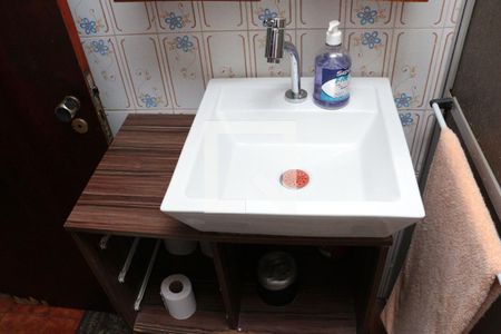 Casa para alugar com 100m², 2 quartos e 2 vagas Casa para alugar com 100m², 2 quartos e 2 vagasBanheiro da Suíte