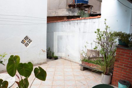 Casa para alugar com 100m², 2 quartos e 2 vagas Casa para alugar com 100m², 2 quartos e 2 vagasQuintal