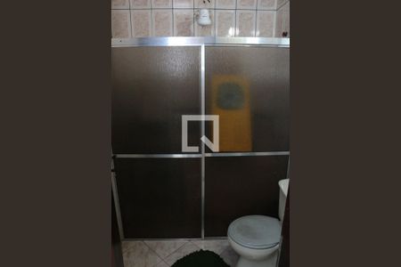 Casa para alugar com 100m², 2 quartos e 2 vagas Casa para alugar com 100m², 2 quartos e 2 vagasBanheiro de serviço