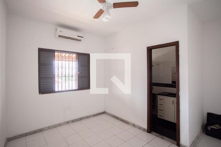 Suíte de casa à venda com 2 quartos, 360m² em Copacabana , Belo Horizonte