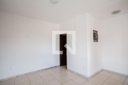 Sala de casa à venda com 2 quartos, 360m² em Copacabana , Belo Horizonte