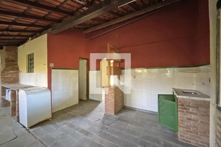 Casa à venda com 130m², 2 quartos e 5 vagas Casa à venda com 130m², 2 quartos e 5 vagasÁrea de Serviço