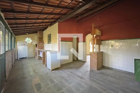 Casa à venda com 130m², 2 quartos e 5 vagas Casa à venda com 130m², 2 quartos e 5 vagasÁrea de Serviço