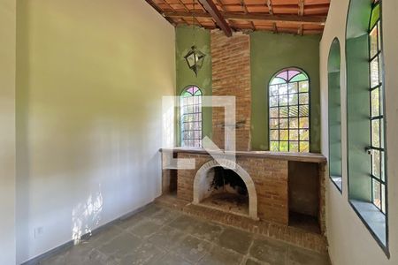 Casa à venda com 130m², 2 quartos e 5 vagas Casa à venda com 130m², 2 quartos e 5 vagasSala