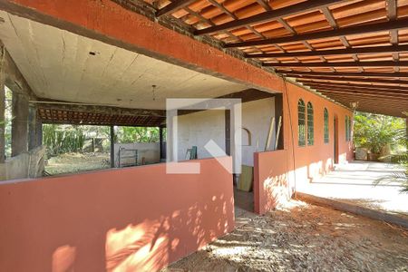 Casa à venda com 130m², 2 quartos e 5 vagas Casa à venda com 130m², 2 quartos e 5 vagasVaranda da Sala