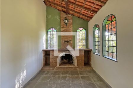 Casa à venda com 130m², 2 quartos e 5 vagas Casa à venda com 130m², 2 quartos e 5 vagasSala