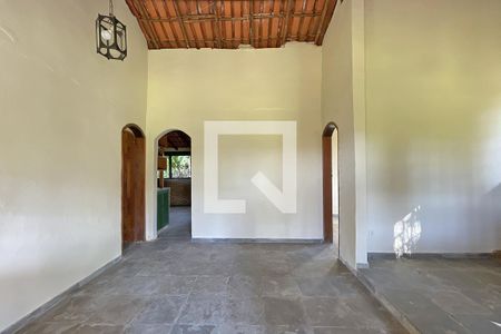 Casa à venda com 130m², 2 quartos e 5 vagas Casa à venda com 130m², 2 quartos e 5 vagasSala