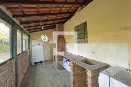 Casa à venda com 130m², 2 quartos e 5 vagas Casa à venda com 130m², 2 quartos e 5 vagasChurrasqueira