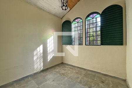 Casa à venda com 130m², 2 quartos e 5 vagas Casa à venda com 130m², 2 quartos e 5 vagasSala