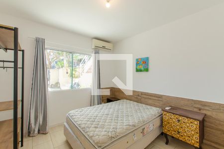 Quarto 1 de apartamento para alugar com 2 quartos, 70m² em Ingleses do Rio Vermelho, Florianópolis