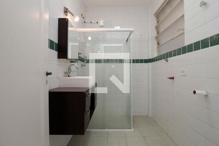 Banheiro de apartamento para alugar com 1 quarto, 41m² em República, São Paulo