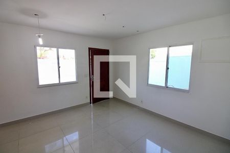 Sala de casa de condomínio para alugar com 3 quartos, 100m² em Recreio dos Bandeirantes, Rio de Janeiro