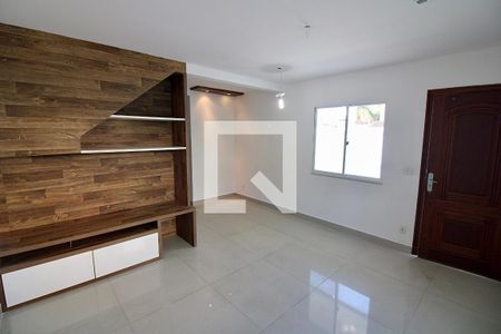 Sala de casa de condomínio para alugar com 3 quartos, 100m² em Recreio dos Bandeirantes, Rio de Janeiro