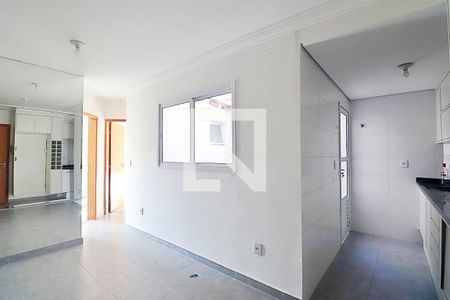 Sala de apartamento para alugar com 2 quartos, 45m² em Jardim Utinga, Santo André