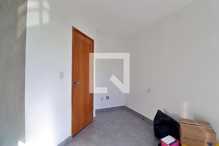 Quarto 1 de apartamento para alugar com 2 quartos, 45m² em Jardim Utinga, Santo André