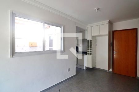 Sala de apartamento para alugar com 2 quartos, 45m² em Jardim Utinga, Santo André