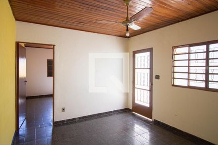 SSala de casa para alugar com 1 quarto, 70m² em Vila Maria Rosa, Ferraz de Vasconcelos