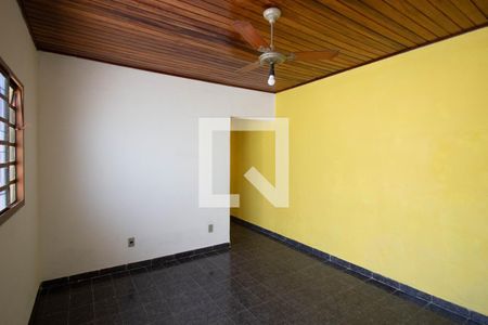 Sala de casa para alugar com 1 quarto, 70m² em Vila Maria Rosa, Ferraz de Vasconcelos