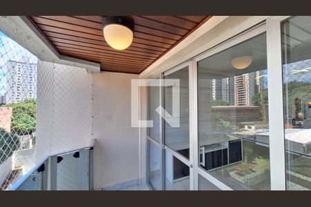 Varanda de apartamento à venda com 3 quartos, 116m² em Vila Ipojuca, São Paulo