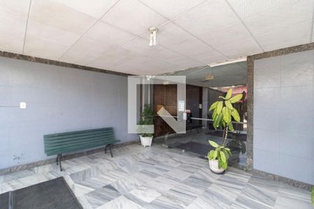 Hall de entrada de apartamento à venda com 4 quartos, 100m² em Tauá, Rio de Janeiro