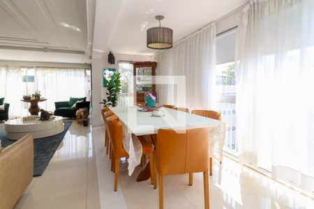 Sala de apartamento à venda com 4 quartos, 315m² em Barra da Tijuca, Rio de Janeiro