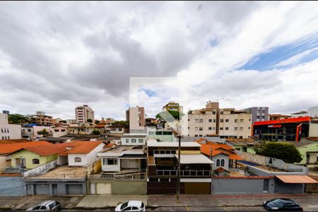 Vista de apartamento para alugar com 3 quartos, 70m² em Caiçara-adelaide, Belo Horizonte