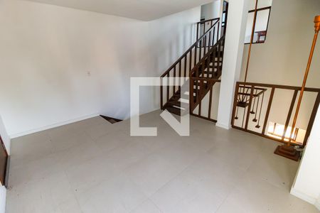 Sala de casa para alugar com 3 quartos, 320m² em Jardim Londrina, São Paulo