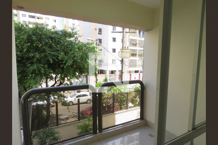 Sacada de apartamento para alugar com 3 quartos, 103m² em Setor Bela Vista, Goiânia