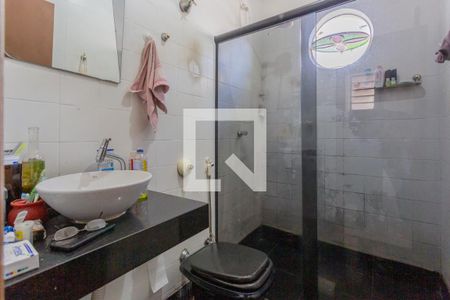 Banheiro de casa à venda com 4 quartos, 240m² em Tupi, Belo Horizonte