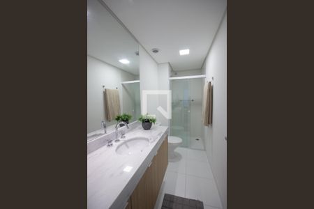 Banheiro da Suíte 1 de apartamento à venda com 2 quartos, 100m² em Itaim Bibi, São Paulo