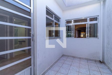 Quintal de casa à venda com 3 quartos, 250m² em Vila Alpina, São Paulo