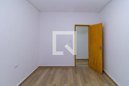 Quarto 1 de casa para alugar com 2 quartos, 85m² em Jardim Sao Roberto, São Paulo