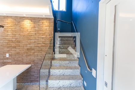 Escada de Acesso aos Quartos de apartamento à venda com 2 quartos, 150m² em Cruzeiro, Belo Horizonte
