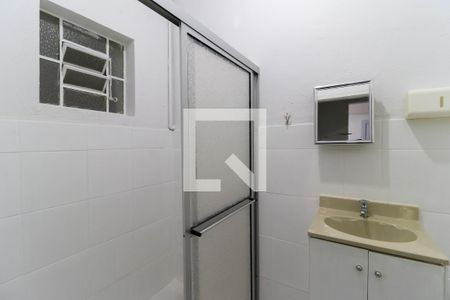 Banheiro de casa para alugar com 2 quartos, 40m² em Brooklin Paulista, São Paulo