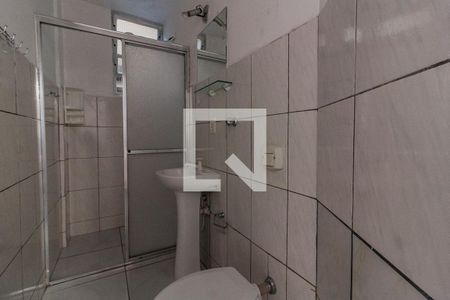 Banheiro de apartamento para alugar com 1 quarto, 35m² em Centro, Florianópolis