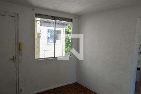 Sala  de apartamento para alugar com 2 quartos, 40m² em Taquara, Rio de Janeiro