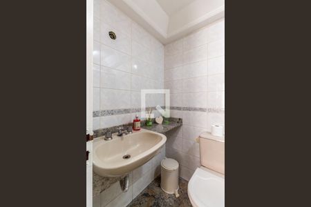 Apartamento para alugar com 73m², 2 quartos e 1 vaga Apartamento para alugar com 73m², 2 quartos e 1 vagaBanheiro da Suíte