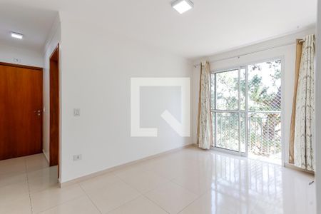 Sala de apartamento para alugar com 2 quartos, 48m² em Vila Irmaos Arnoni, São Paulo