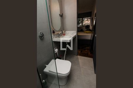 Banheiro de apartamento à venda com 1 quarto, 25m² em Centro Histórico, Porto Alegre
