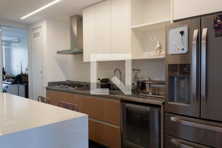 Cozinha de apartamento à venda com 2 quartos, 191m² em Vila Madalena, São Paulo