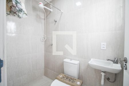 Banheiro do Quarto 1 de apartamento para alugar com 2 quartos, 45m² em Andrade Araujo, Belford Roxo